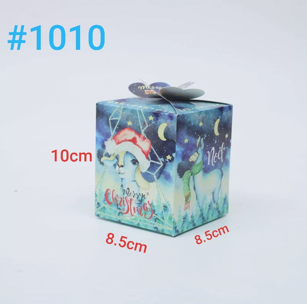 #1010 - Llama present box